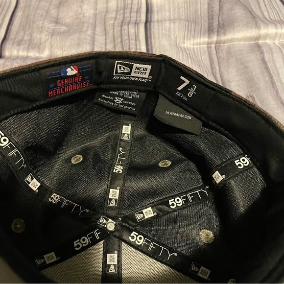 Toronto Blue Jay's Camo & Leather Fitted Hat - Picture 4 of 5